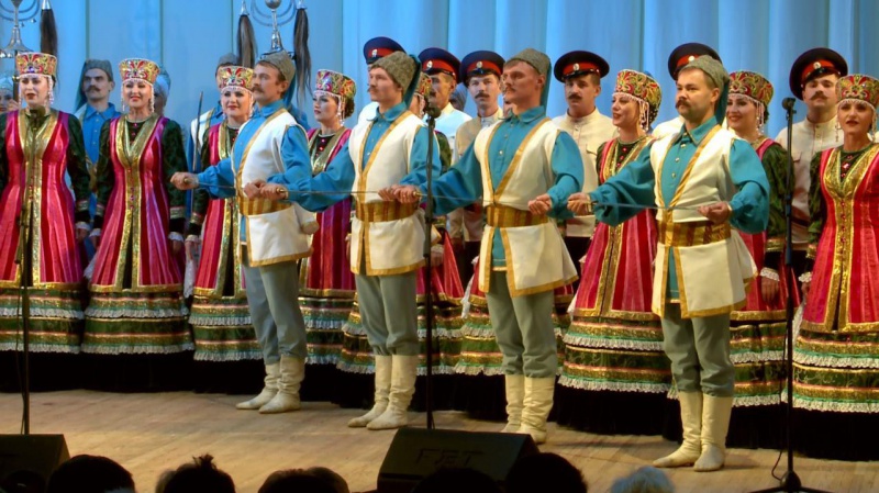 Донские казаки начали гастрольный тур в Оренбурге